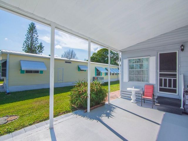 4 Oliva Road, Port St Lucie, FL 34952