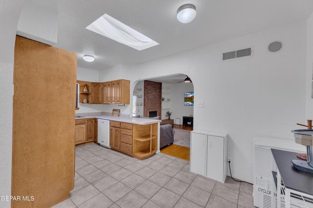 10305 ASHWOOD Drive, El Paso, TX 79925