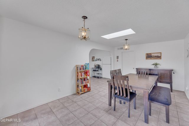 10305 ASHWOOD Drive, El Paso, TX 79925