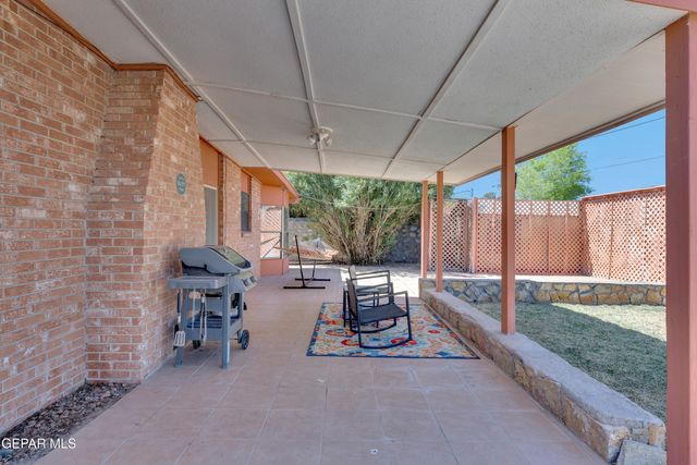 10305 ASHWOOD Drive, El Paso, TX 79925