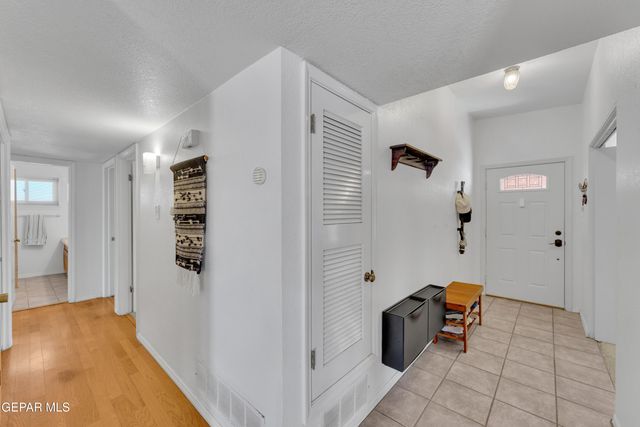 10305 ASHWOOD Drive, El Paso, TX 79925