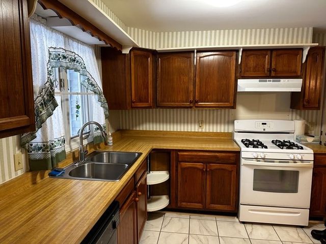 59 Hidden Valley Road, Gates, NY 14624