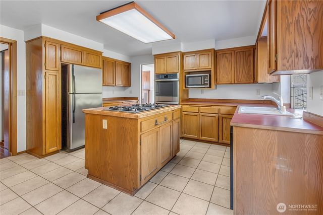 1345 N Juniper Street, Tacoma, WA 98406