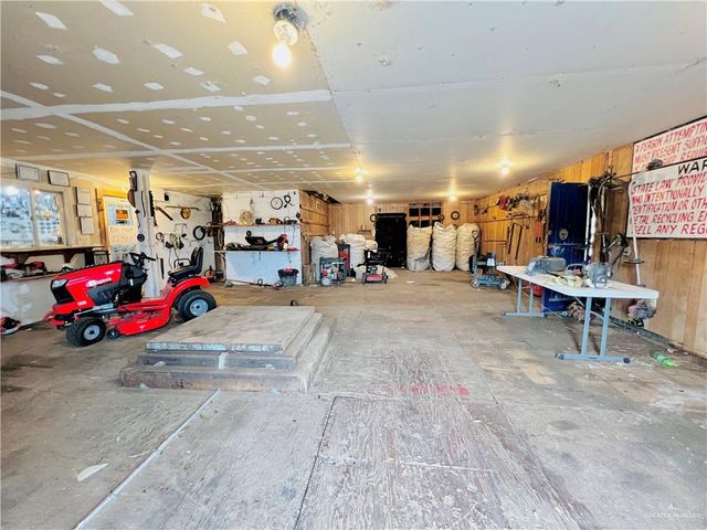 4320 N International Boulevard, Mercedes, TX 78570