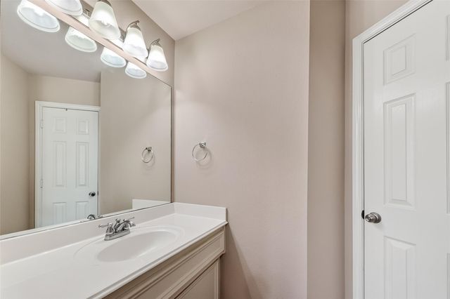 521 Opal Sky Court, League City, TX 77573