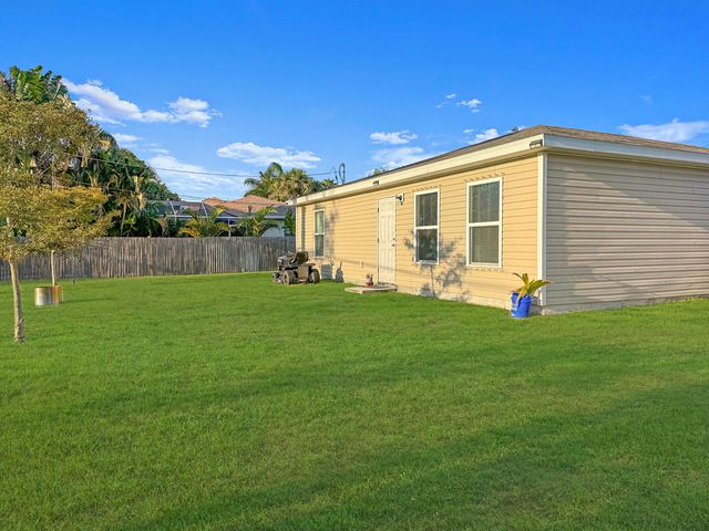 1958 SE Floresta Drive, Port St. Lucie, Port St Lucie, FL 34983
