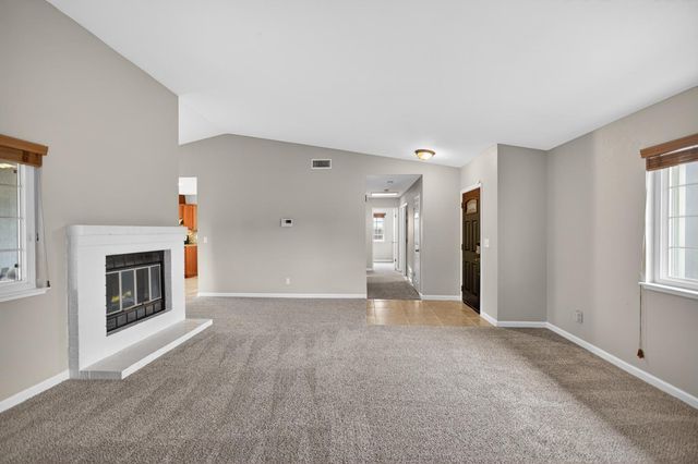 4070 Deer Trail Way, Sacramento, CA 95823