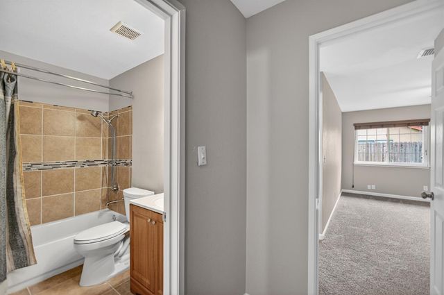 4070 Deer Trail Way, Sacramento, CA 95823