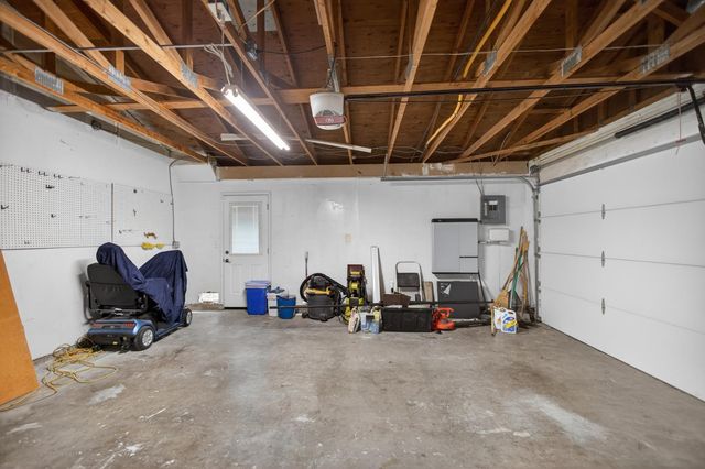 4070 Deer Trail Way, Sacramento, CA 95823