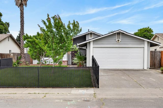 4070 Deer Trail Way, Sacramento, CA 95823