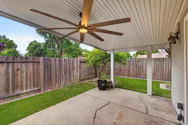 4070 Deer Trail Way, Sacramento, CA 95823