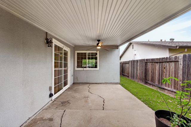 4070 Deer Trail Way, Sacramento, CA 95823