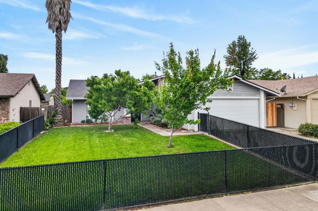 4070 Deer Trail Way, Sacramento, CA 95823