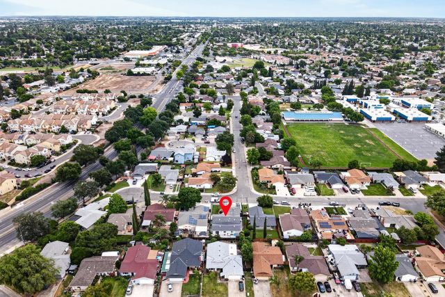 4070 Deer Trail Way, Sacramento, CA 95823