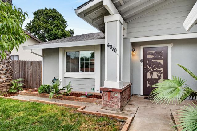 4070 Deer Trail Way, Sacramento, CA 95823