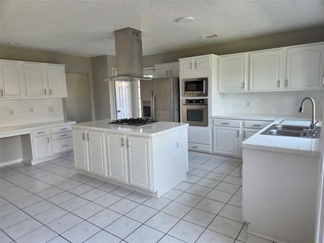 8715 Rocky Valley Drive, Houston, TX 77083