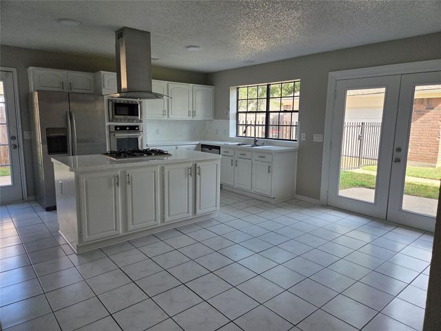 8715 Rocky Valley Drive, Houston, TX 77083