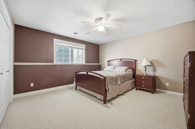 4238 43rd Avenue S, Fargo, ND 58104