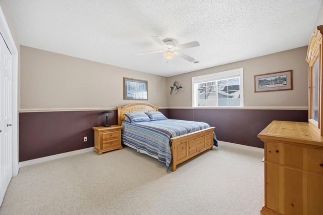 4238 43rd Avenue S, Fargo, ND 58104