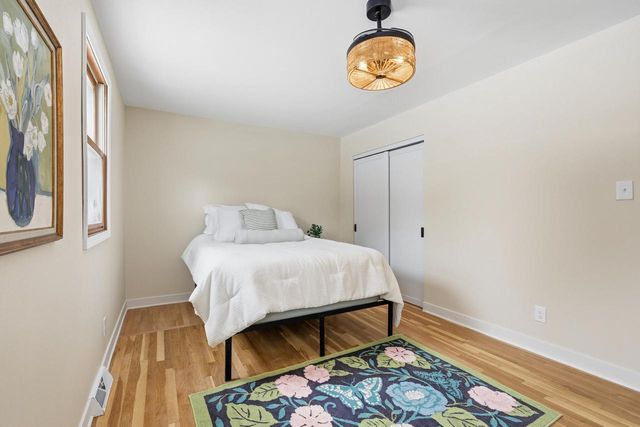 W377S3527 School Section Lake DRIVE, Dousman, WI 53118