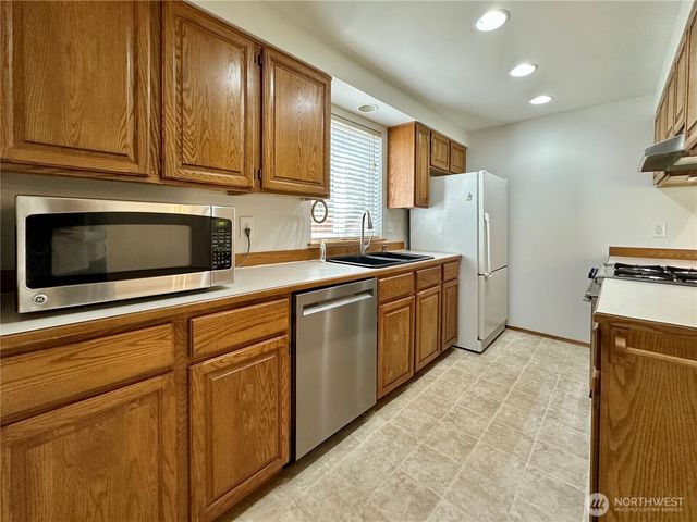 3324 Woodard Green Drive NE, Olympia, WA 98506