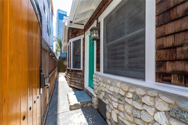 708 E Alta Way, Long Beach, CA 90802