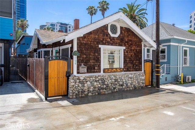 708 E Alta Way, Long Beach, CA 90802