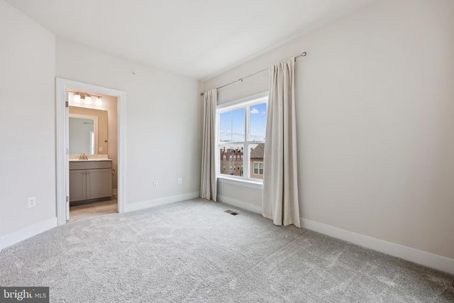 108 SALINGER DR, Gaithersburg, MD 20878