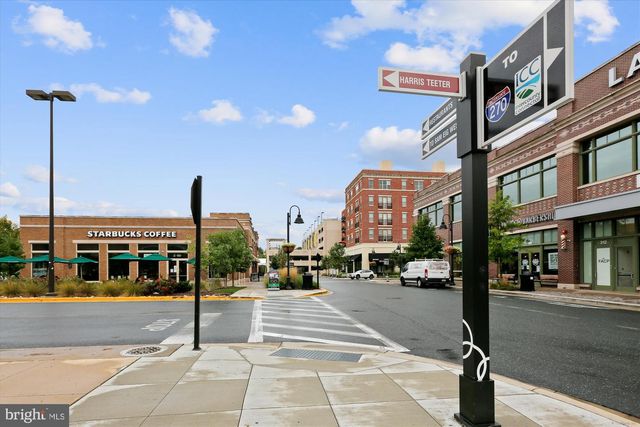 108 SALINGER DR, Gaithersburg, MD 20878