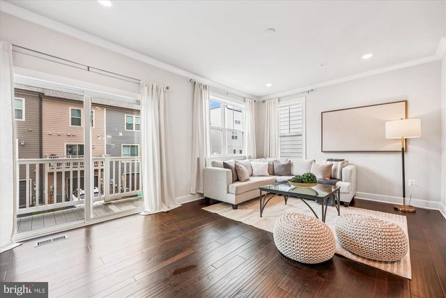 108 SALINGER DR, Gaithersburg, MD 20878