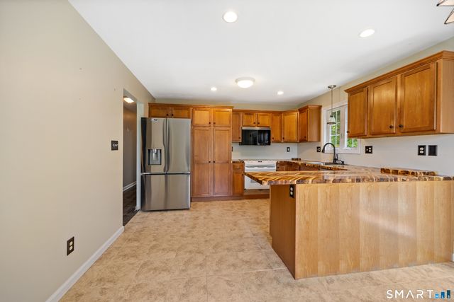 30 Tower Road, Bristol, CT 06010