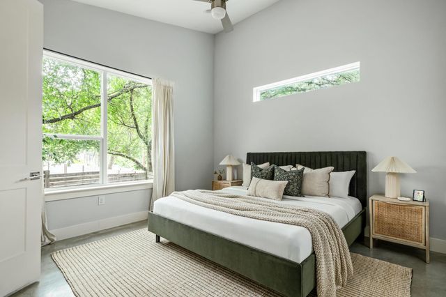 1703 Perez ST 2, Austin, TX 78721