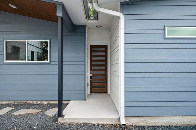 1703 Perez ST 2, Austin, TX 78721