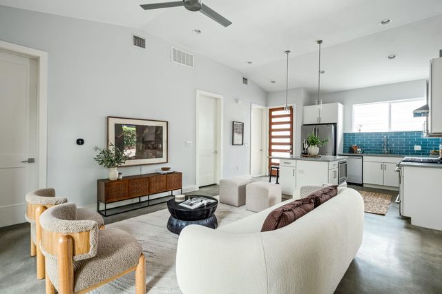1703 Perez ST 2, Austin, TX 78721