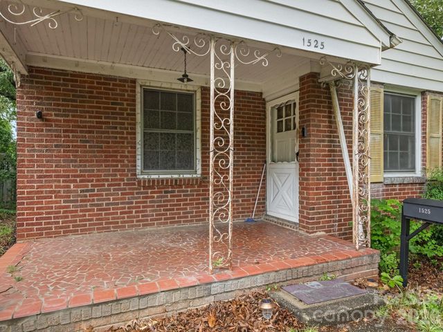 1525 Herrin Avenue, Charlotte, NC 28205