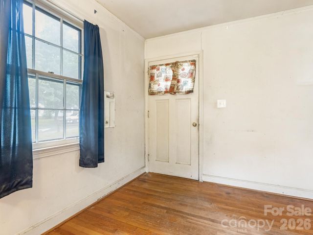 1525 Herrin Avenue, Charlotte, NC 28205