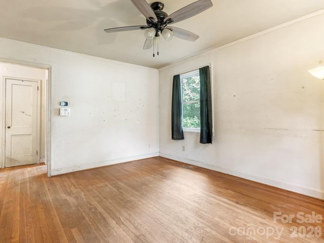 1525 Herrin Avenue, Charlotte, NC 28205