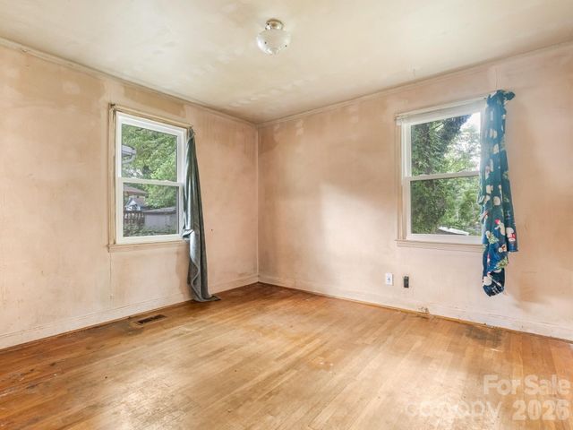 1525 Herrin Avenue, Charlotte, NC 28205