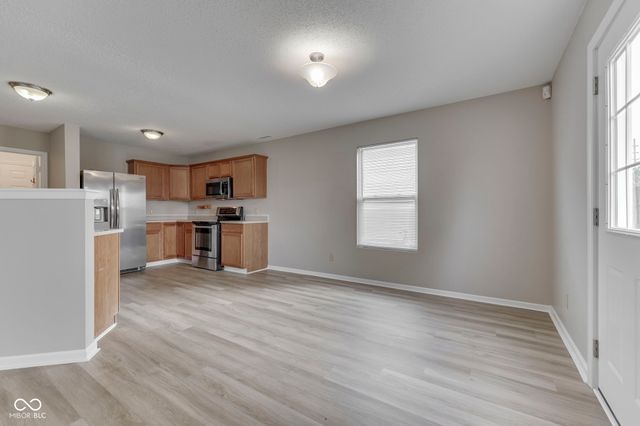 933 Shenandoah Way, Greenwood, IN 46143