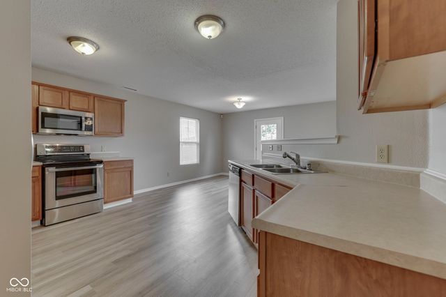 933 Shenandoah Way, Greenwood, IN 46143