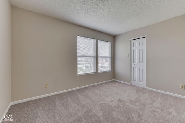 933 Shenandoah Way, Greenwood, IN 46143