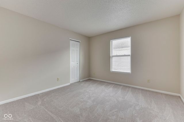 933 Shenandoah Way, Greenwood, IN 46143