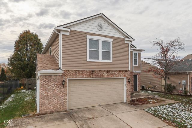 933 Shenandoah Way, Greenwood, IN 46143