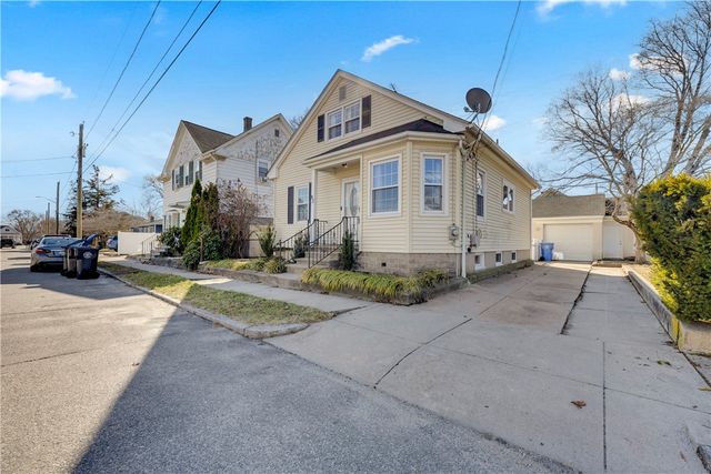 42 Victoria Avenue, Cranston, RI 02920