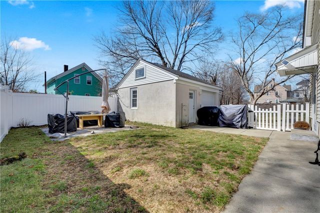 42 Victoria Avenue, Cranston, RI 02920