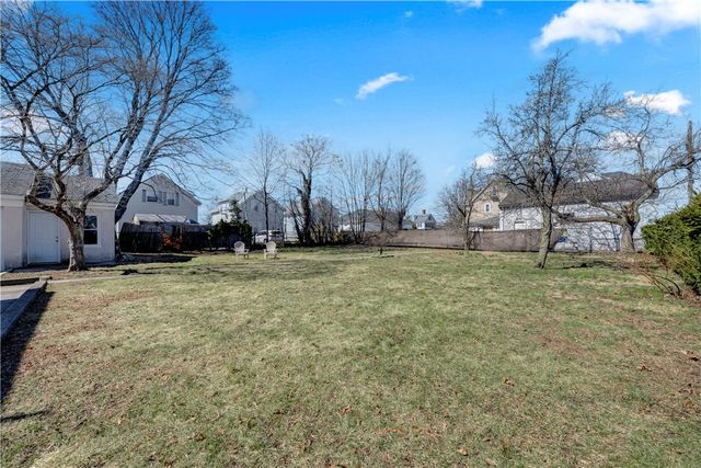 42 Victoria Avenue, Cranston, RI 02920