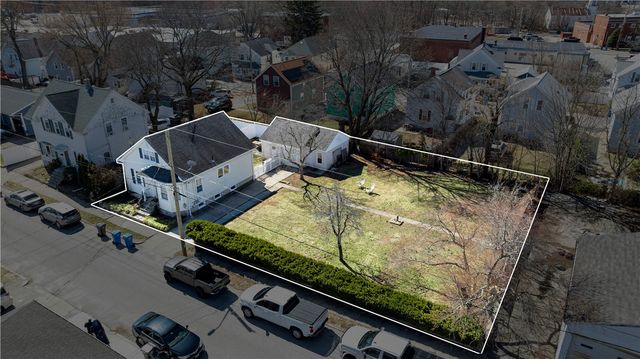 42 Victoria Avenue, Cranston, RI 02920