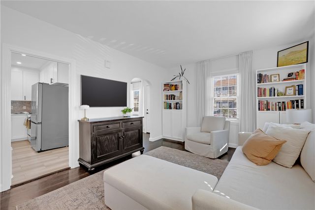 42 Victoria Avenue, Cranston, RI 02920