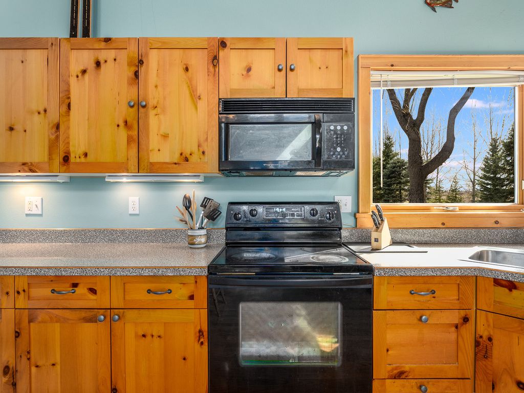 1455 E Edgewood Drive, Whitefish, MT 59937 photo 12