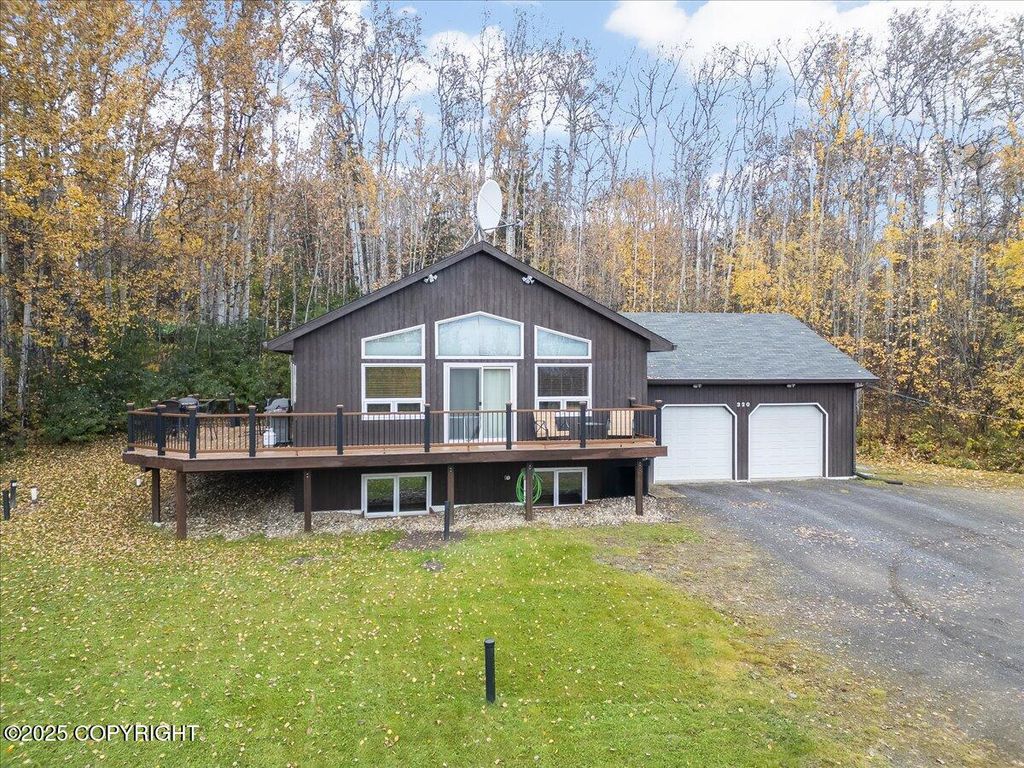 320 Woodland Avenue, Fairbanks, AK 99712